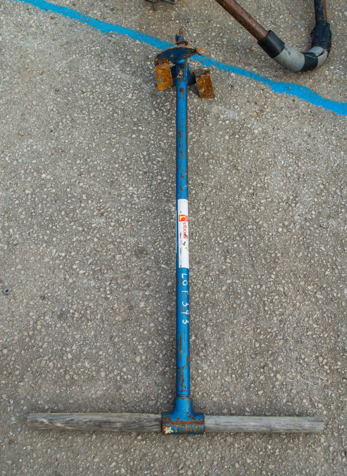 Manual post hole auger