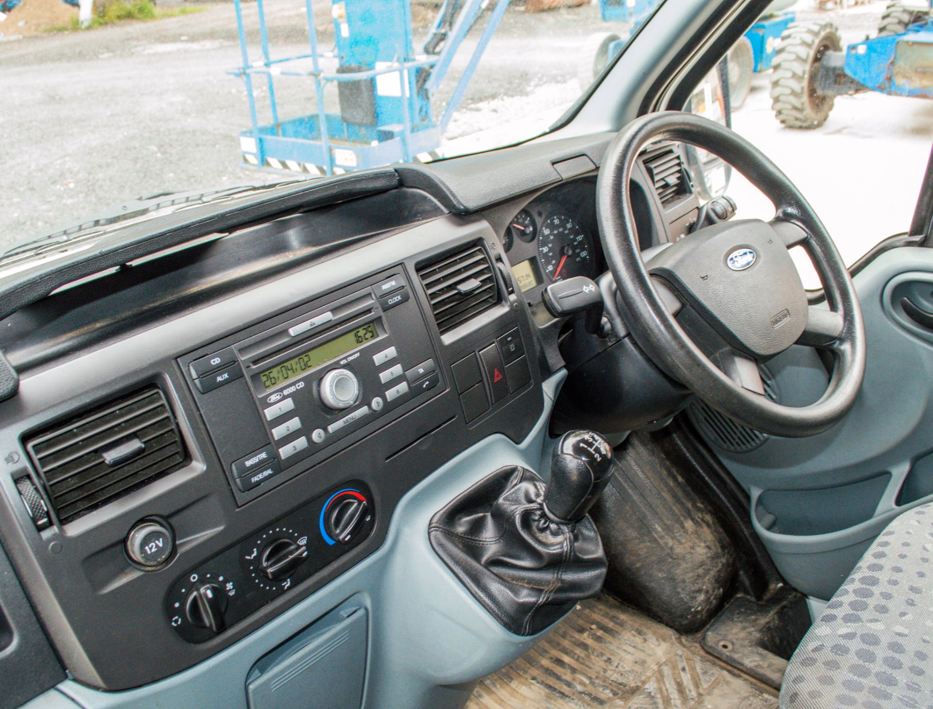 Ford Transit 100 T350M 2402cc diesel box van Registration number: BU07 FLR Date of registration: - Image 18 of 21