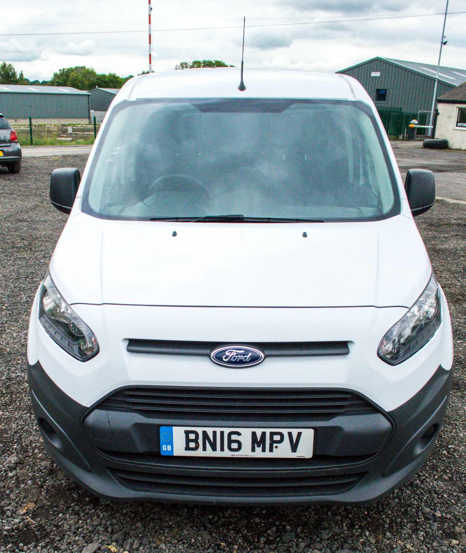 Ford Transit Connect 1.6 TDCI 95 240 L2 diesel panel van - Image 5 of 27