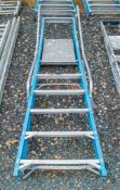 Lyte 5 tread fibre glass framed step ladder 330D0035