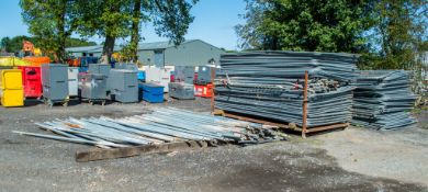 Approximately 100 Heras fence panels & steel scaffold poles as photographed