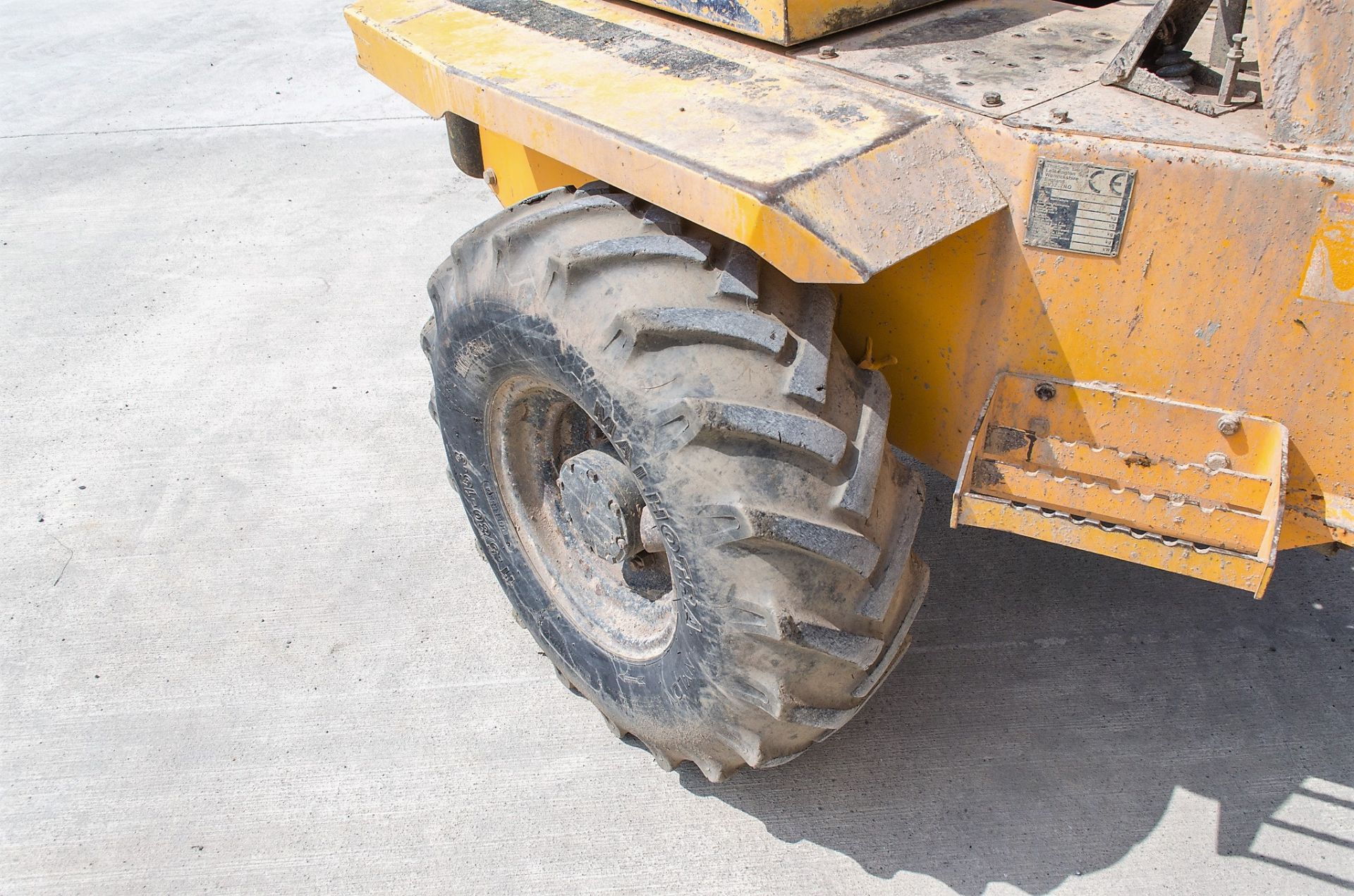 Thwaites 3 tonne swivel skip dumper Year: 2008 S/N: 18E087 Recorded Hours: 2154 1567 - Image 13 of 18