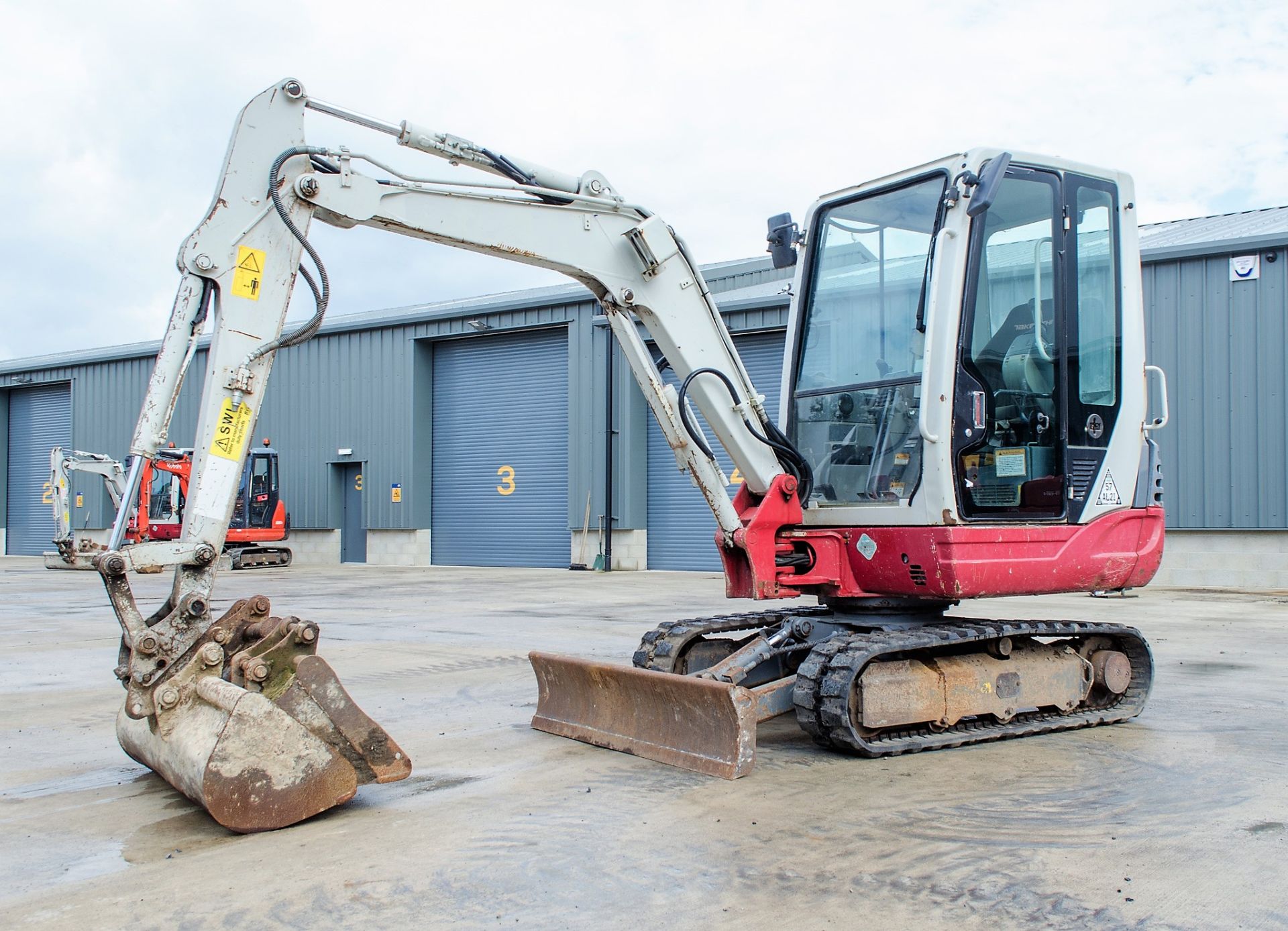 Takeuchi TB228 2.8 tonne rubber tracked mini excavator Year: 2015 S/N: 122804283 Recorded Hours: