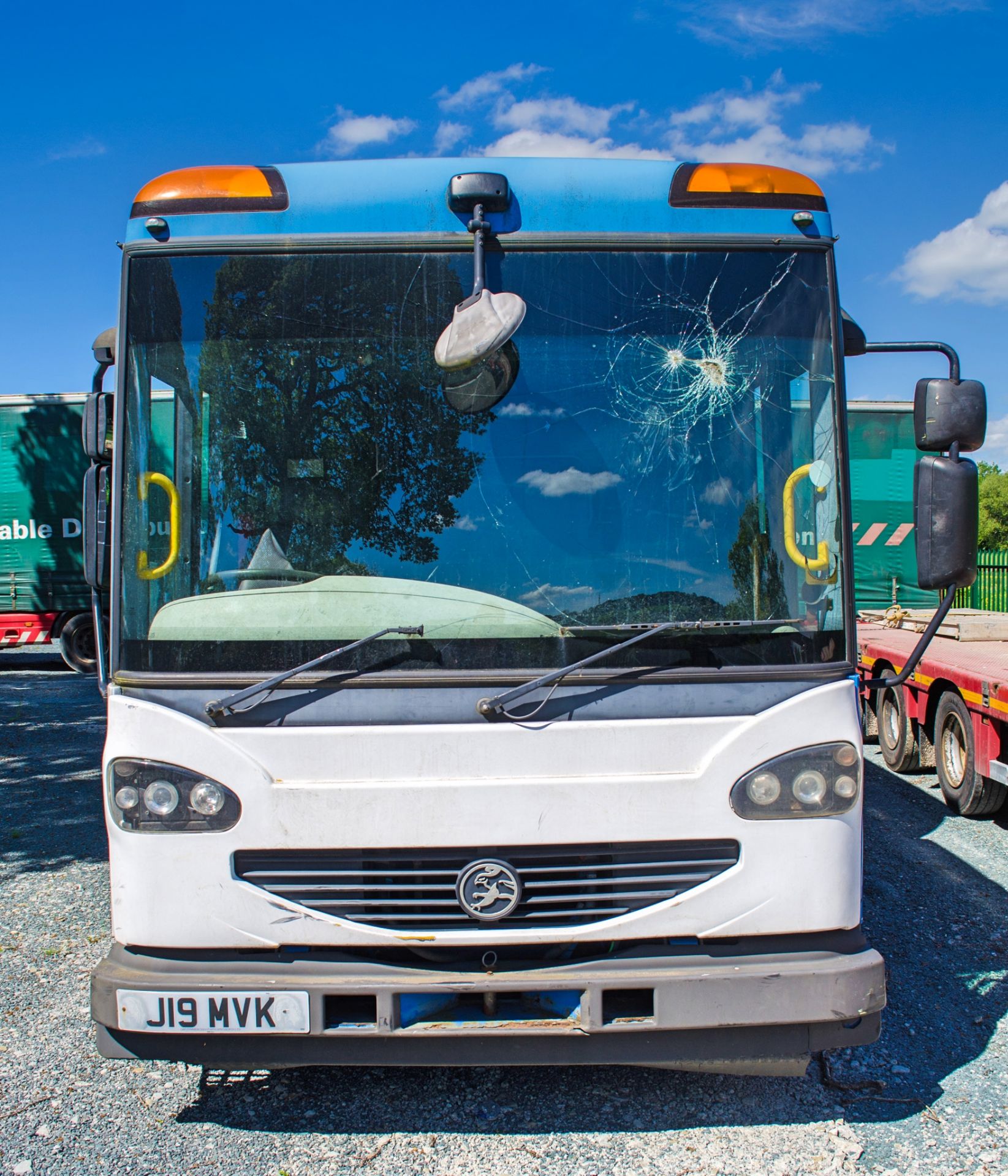 Dennis Eagle Elite 6 wheel refuse lorry Registration Number: J19 MVK Date of Registration: 23/01/ - Image 5 of 14