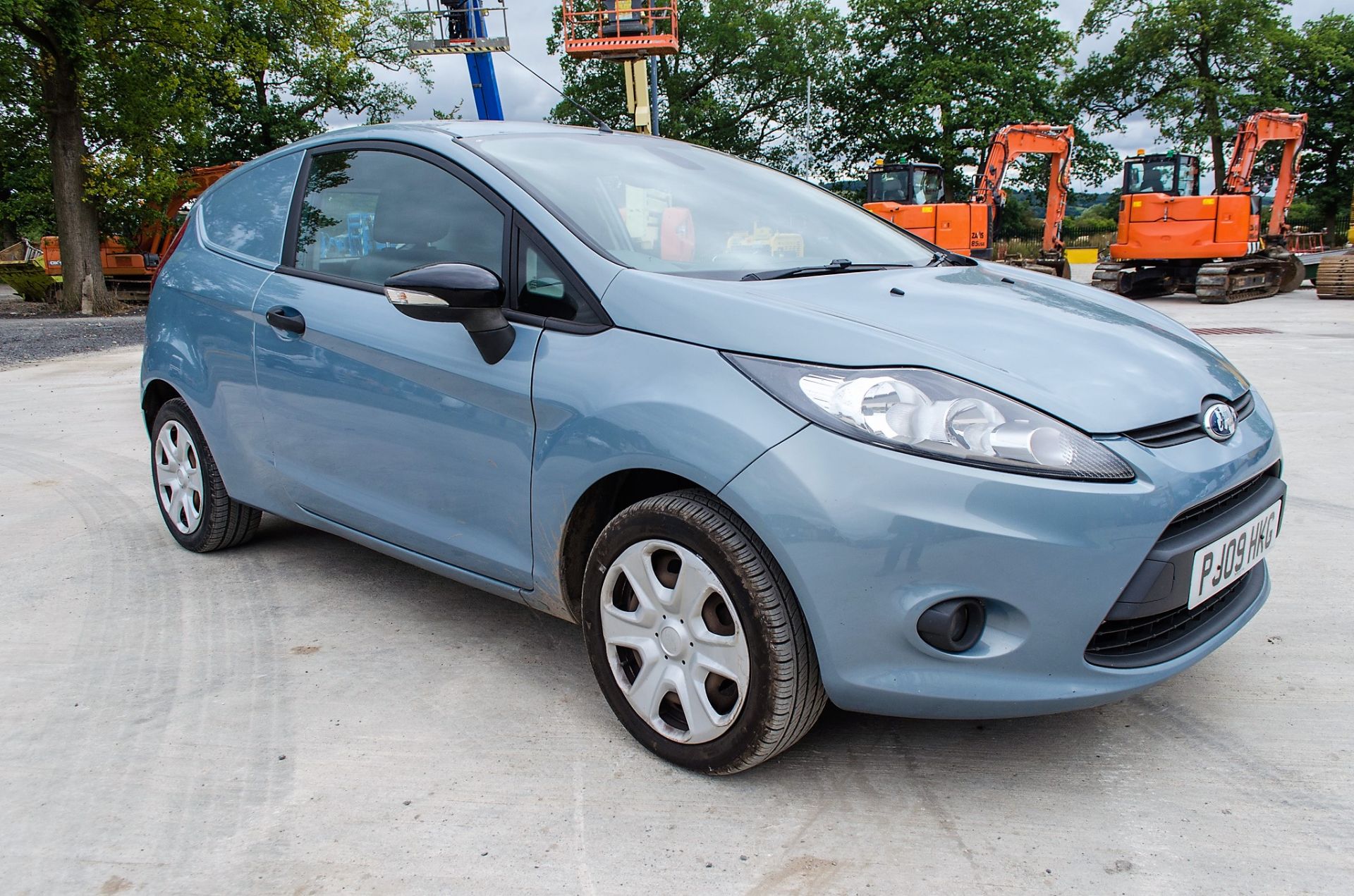 Ford Fiesta Trend TDCi 1399cc car derived van Registration Number: PJ09 HKG Date of Registration: - Image 2 of 23