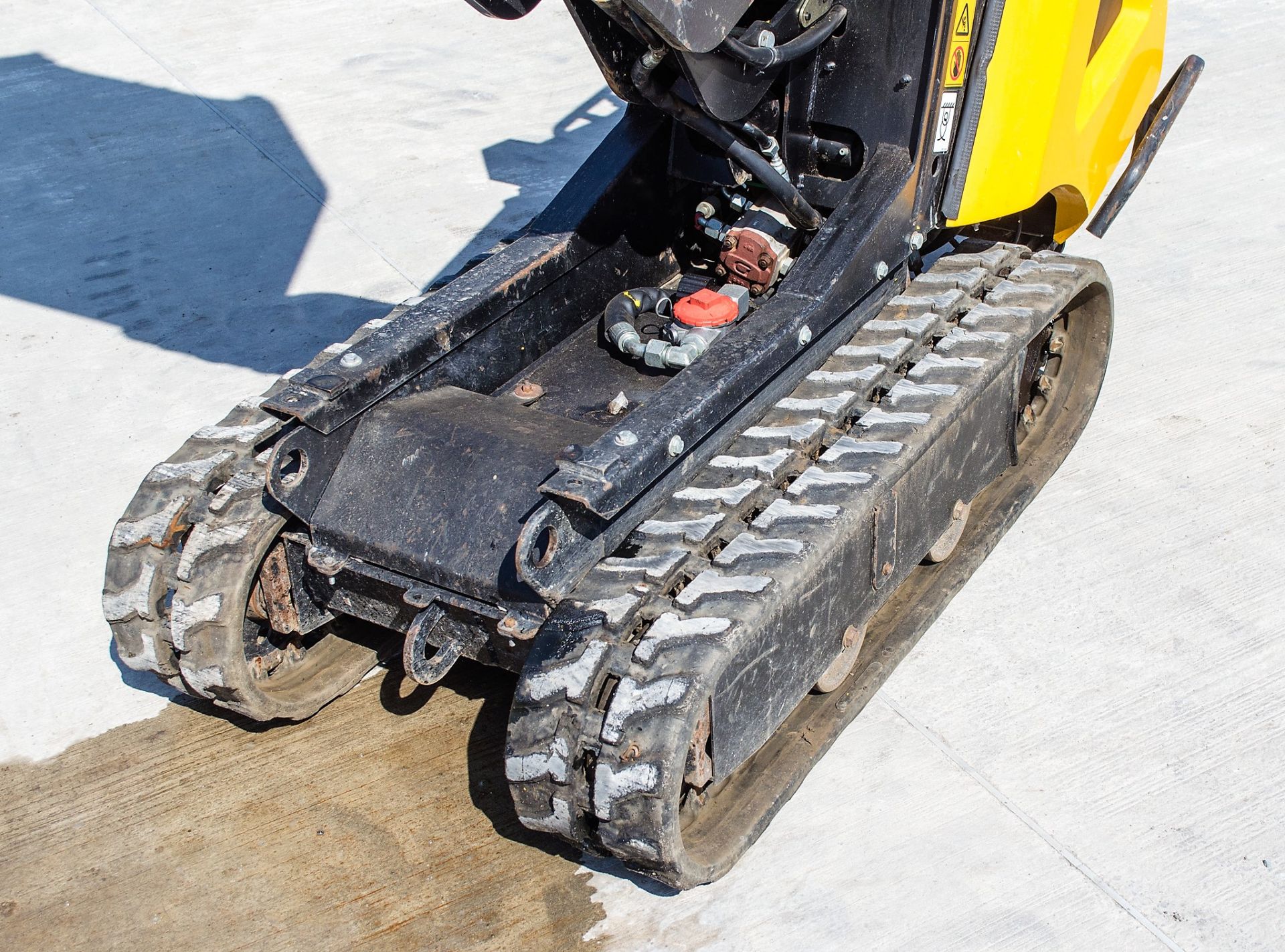 JCB HTD500 Dumpster 500 kg diesel driven walk behind rubber tracked dumper PSL013 S20 - Image 13 of 15