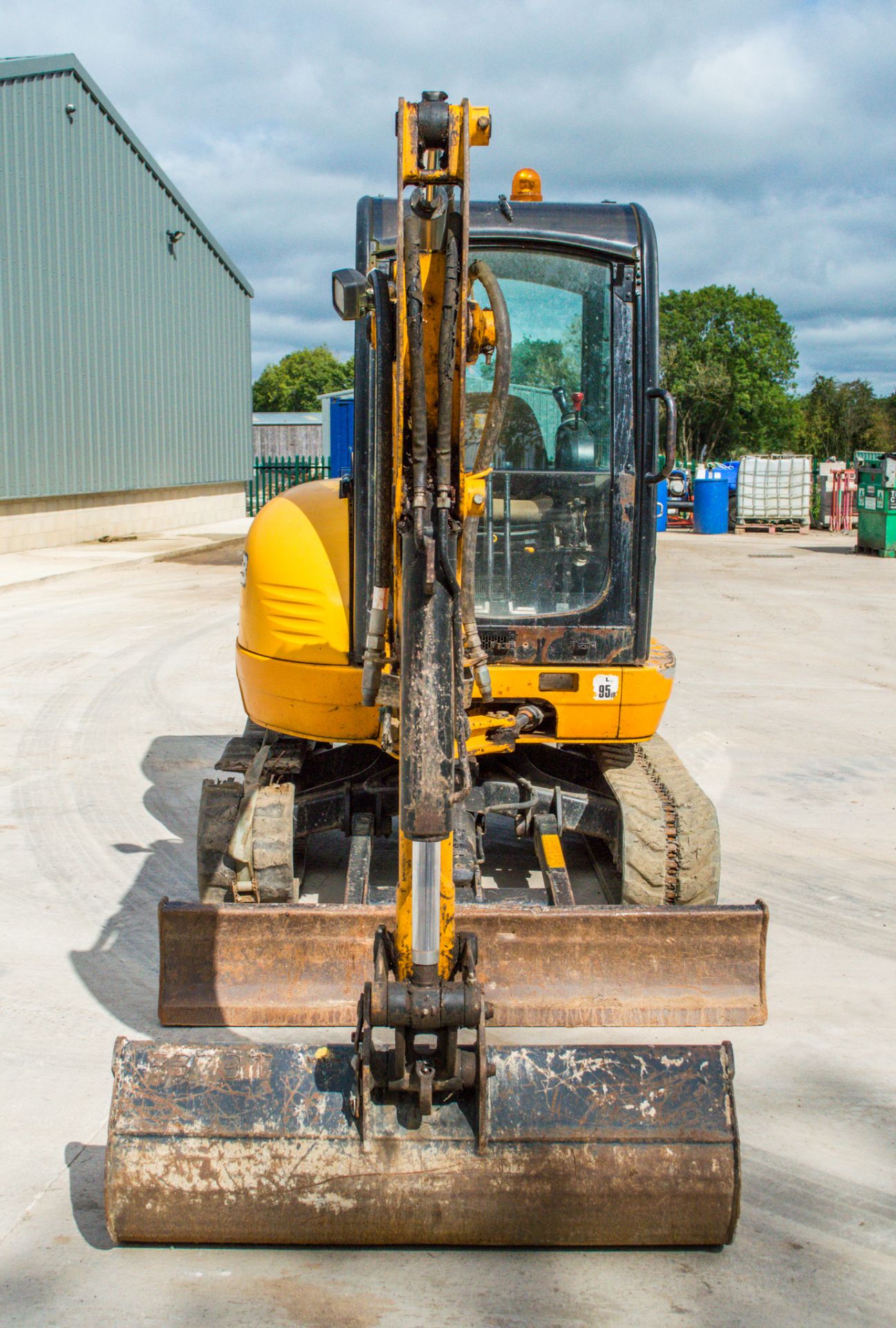 JCB 8030 3 tonne rubber tracked excavator Year: 2013  S/N: 2021801 Recorded Hours; 3361 ** Right - Image 5 of 18