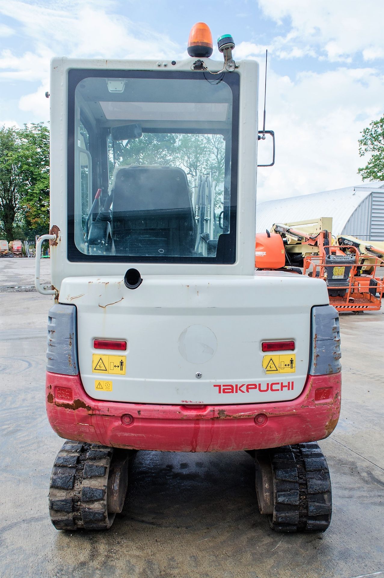 Takeuchi TB228 2.8 tonne rubber tracked mini excavator Year: 2015 S/N: 122804283 Recorded Hours: - Image 6 of 19