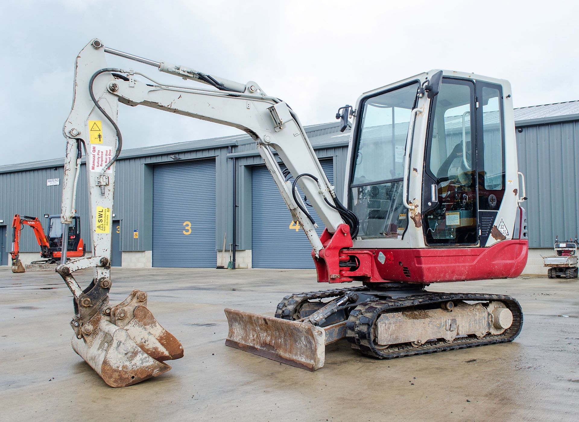 Takeuchi TB228 2.8 tonne rubber tracked mini excavator Year: 2015 S/N: 122804197 Recorded Hours: