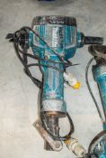 Makita AVT 110v breaker WOOBR709 ** Handle broken **