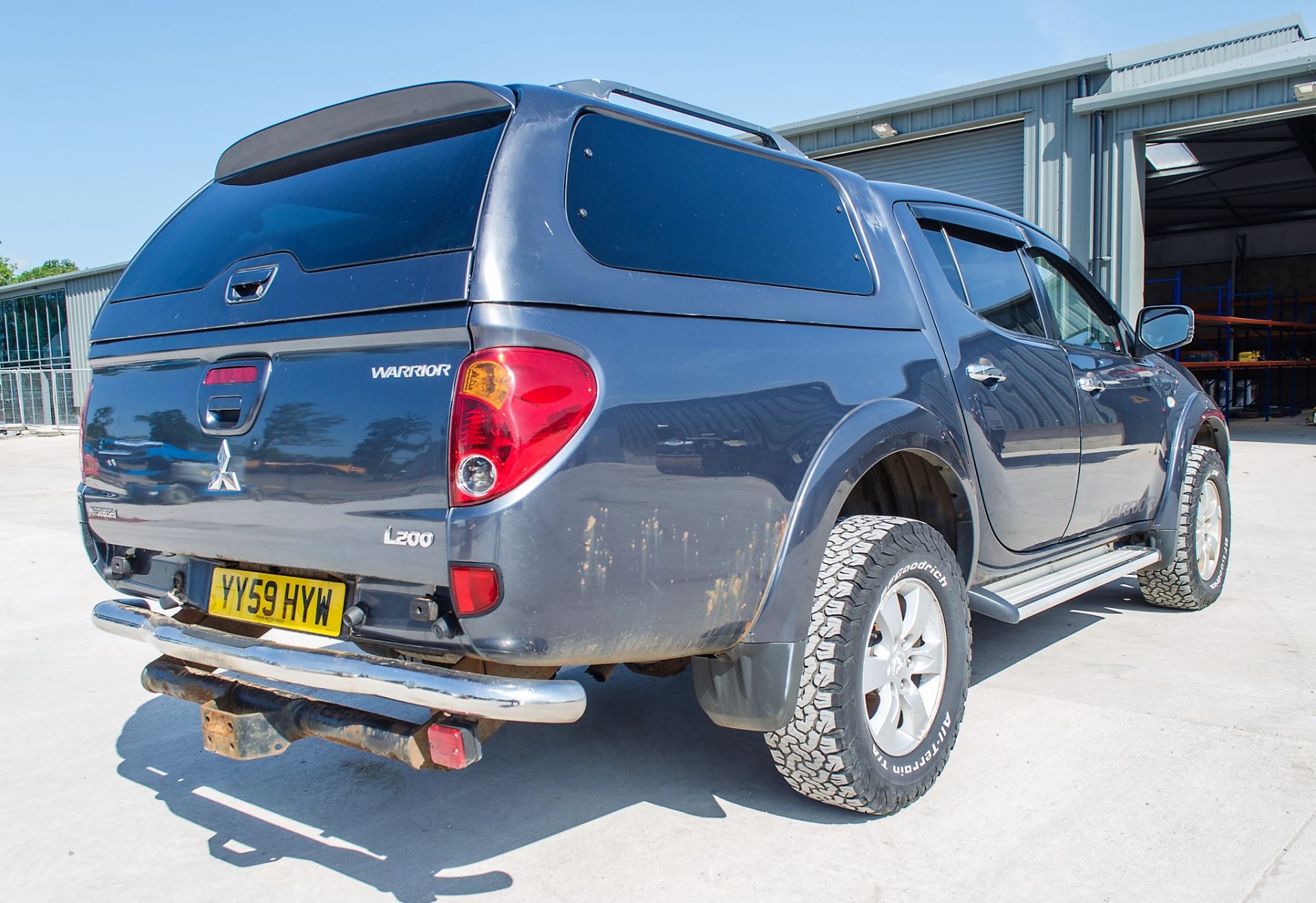 Mitsubishi L200 Warrior DI-D 2477cc diesel 4 door pick up Registration number: YY59 HYW Date of - Image 3 of 27