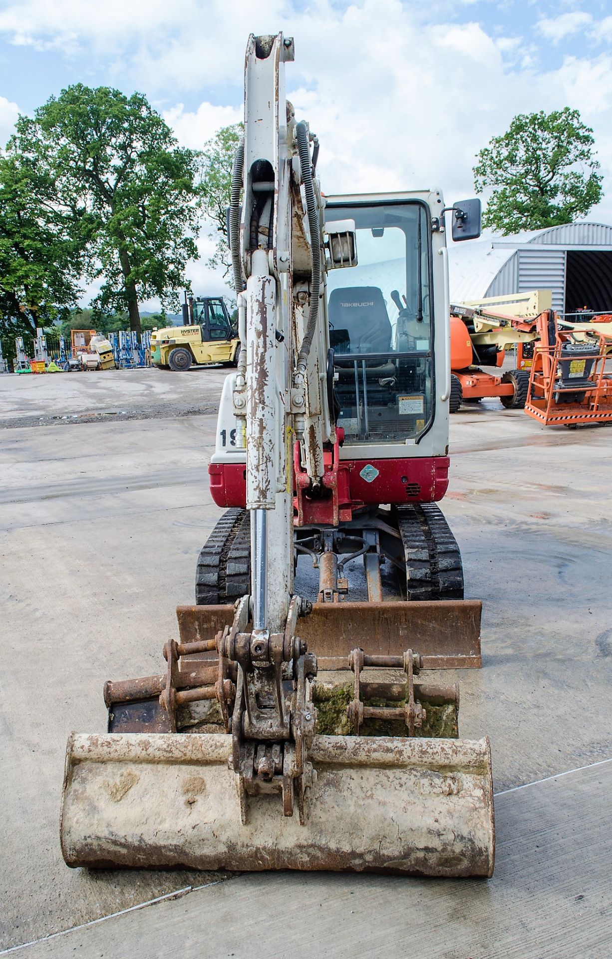 Takeuchi TB228 2.8 tonne rubber tracked mini excavator Year: 2015 S/N: 122804283 Recorded Hours: - Image 5 of 19