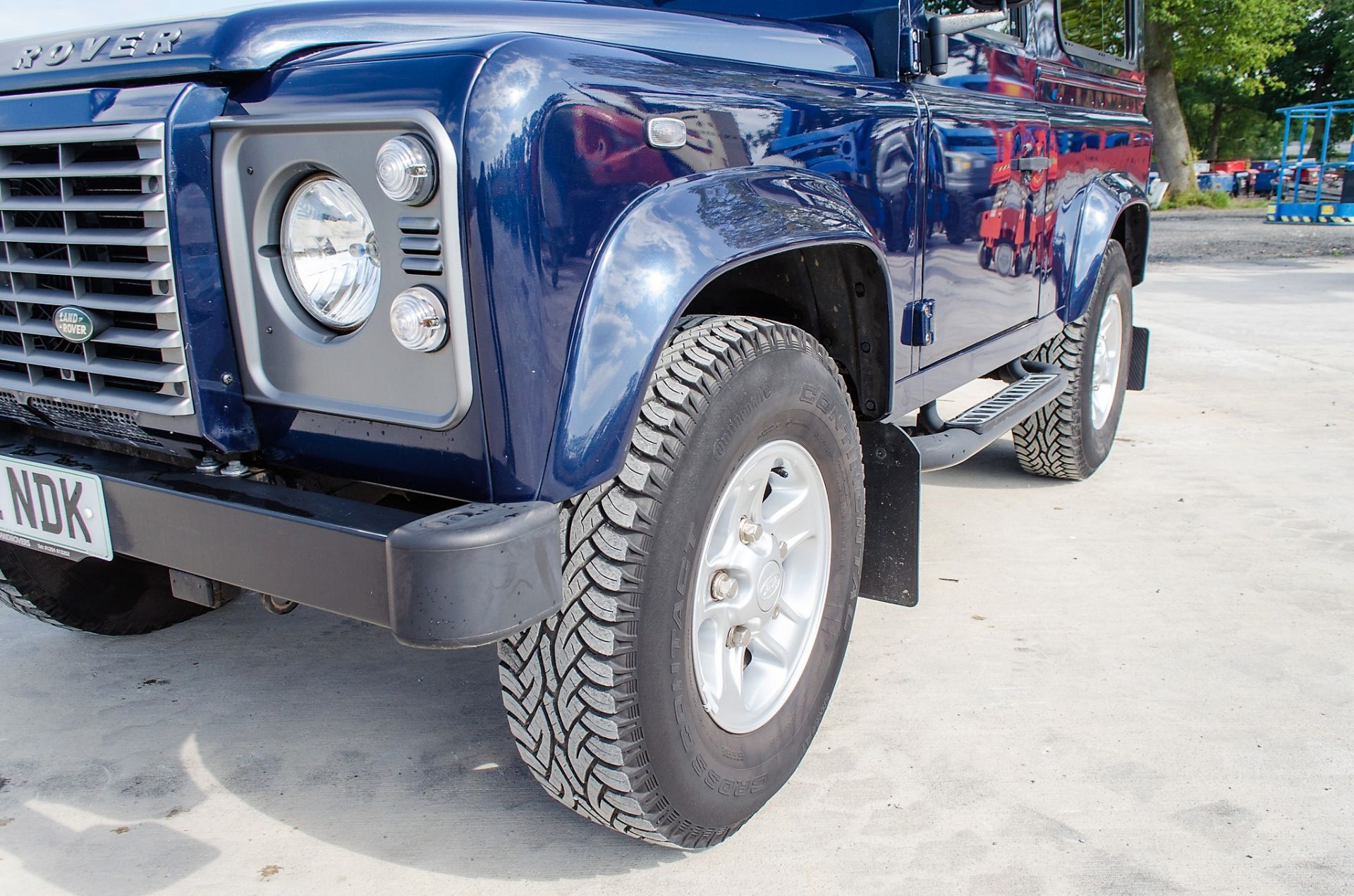 Landrover Defender 90 XS TD 2198cc 4x4 utility vehicle Registration Number: CE62 NDK Date of - Image 9 of 32