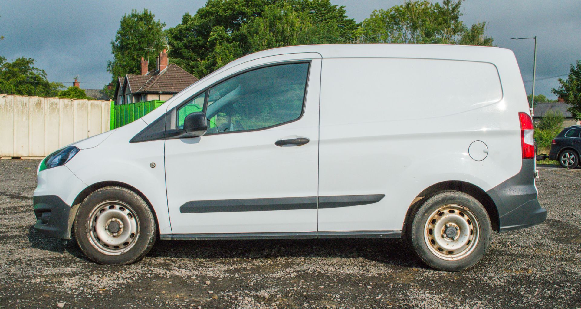 Ford Transit Courier TDCI 1499cc diesel panel van - Image 8 of 23