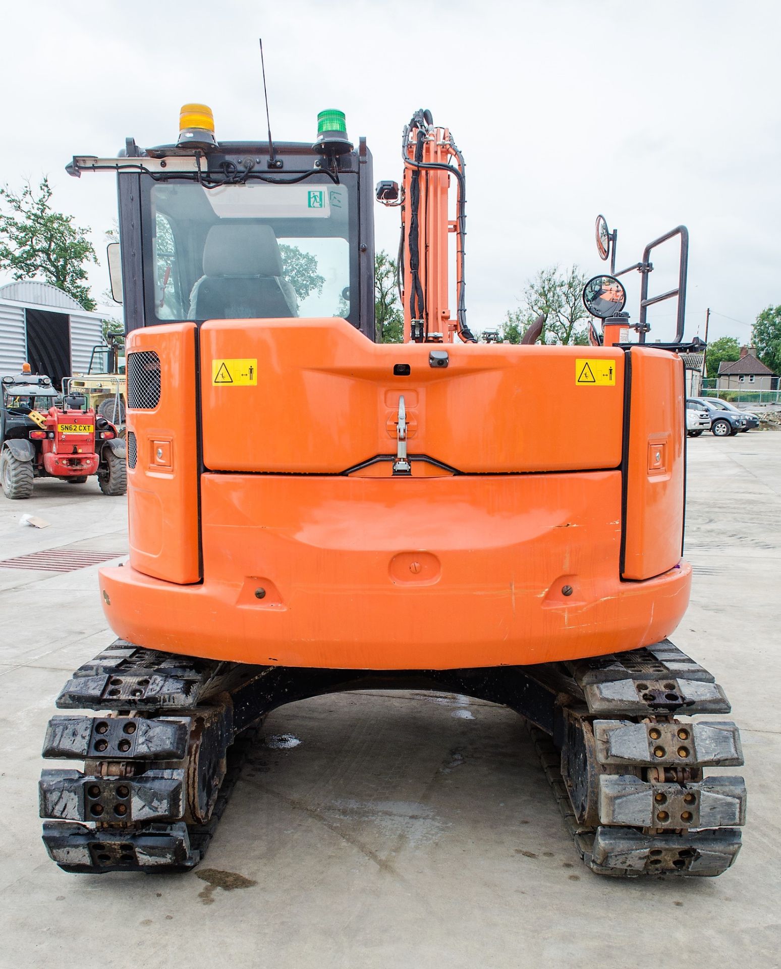 Hitachi Zaxis 85 USB-5 reduced tail swing 8.5 tonne rubber padd tracked excavator - Image 6 of 31