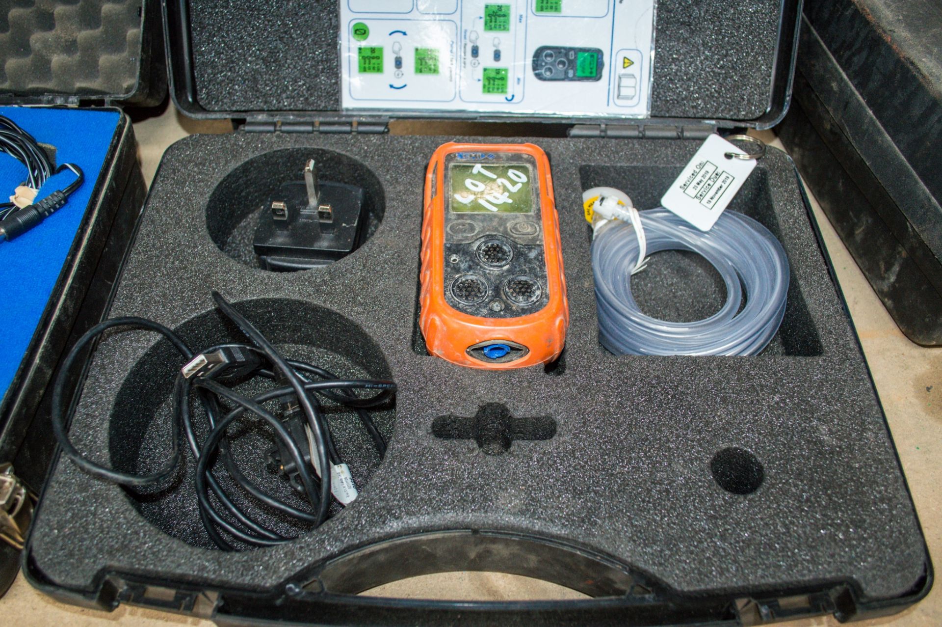 GMI gas detector c/w charger & carry case LM90X653