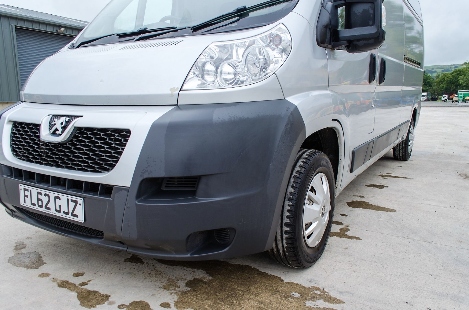 Peugeot Boxer 335 Professional HDi 2198cc panel van Registration Number: FL62 GJZ Date of - Image 10 of 31