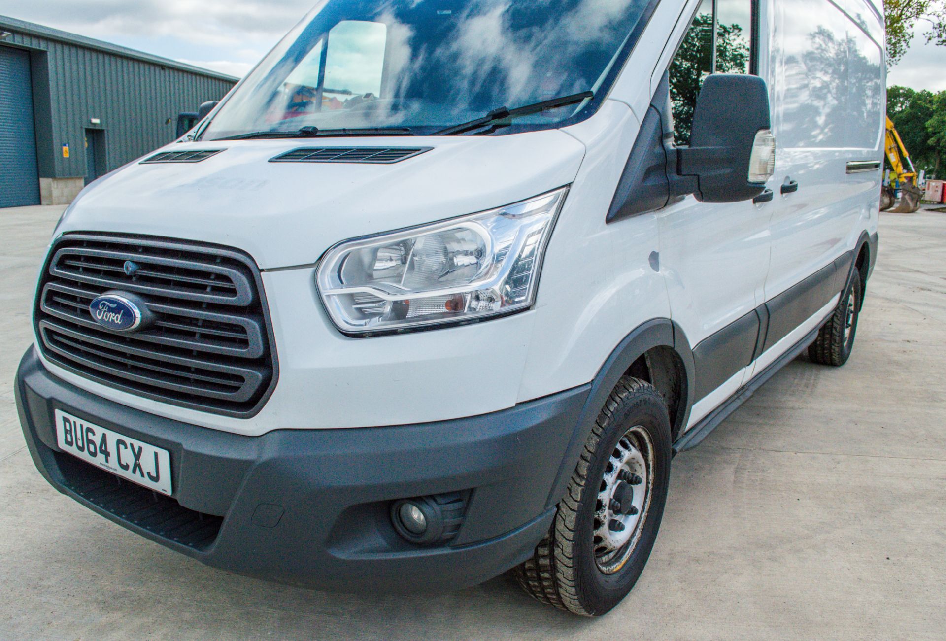 Ford Transit 350 RWD 2.2 TDCI 100 LWB high roof diesel panel van - Image 10 of 22