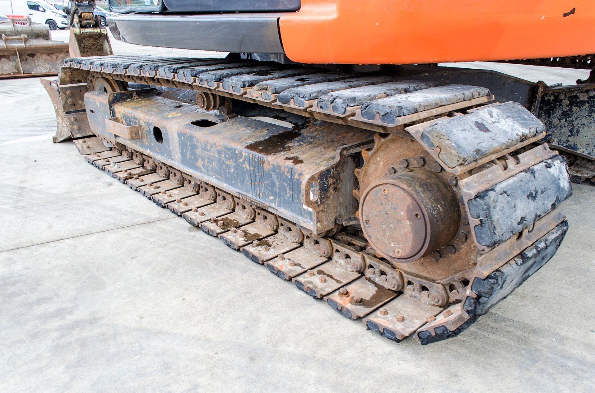 Hitachi Zaxis 85 USB-5 reduced tail swing 8.5 tonne steel tracked/rubber pad excavator - Image 10 of 30