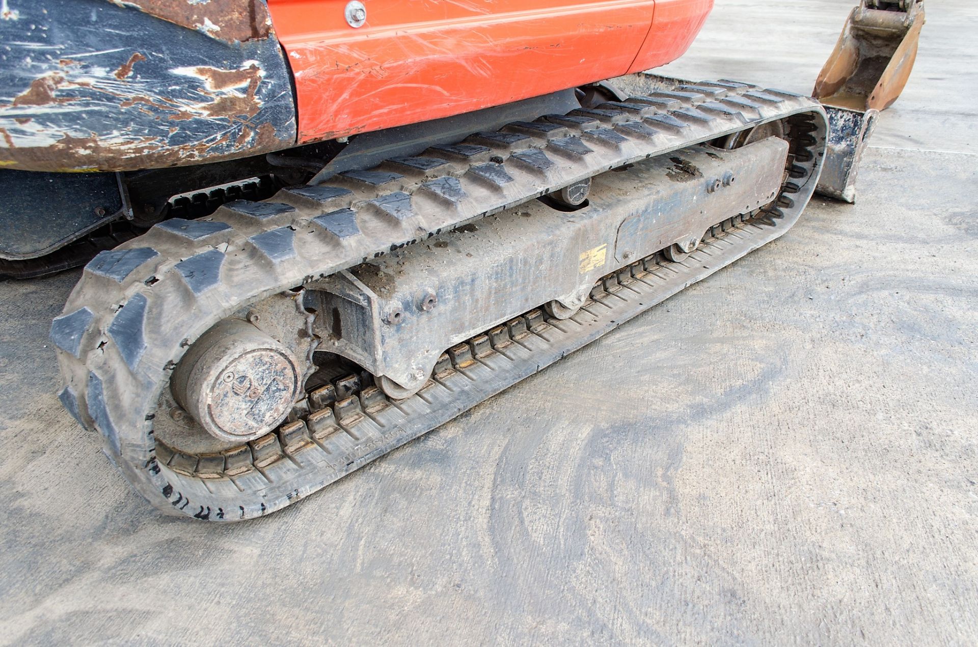 Kubota KX61-3 2.6 tonne rubber tracked excavator Year: 2015 S/N: 82259 Recorded Hours: 2075 blade, - Image 10 of 20