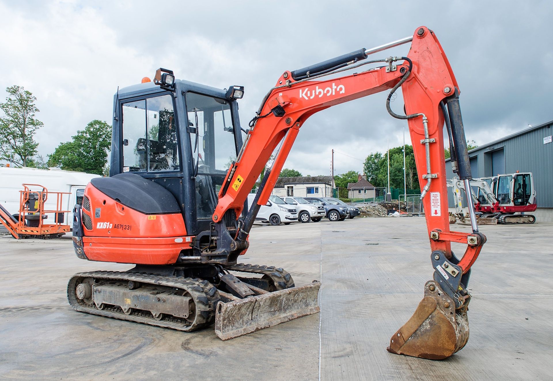 Kubota KX61-3 2.6 tonne rubber tracked excavator Year: 2015 S/N: 82259 Recorded Hours: 2075 blade, - Image 2 of 20