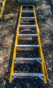 Lyte 8 tread fibre glass framed step ladder 13060694 **Frame cracked **