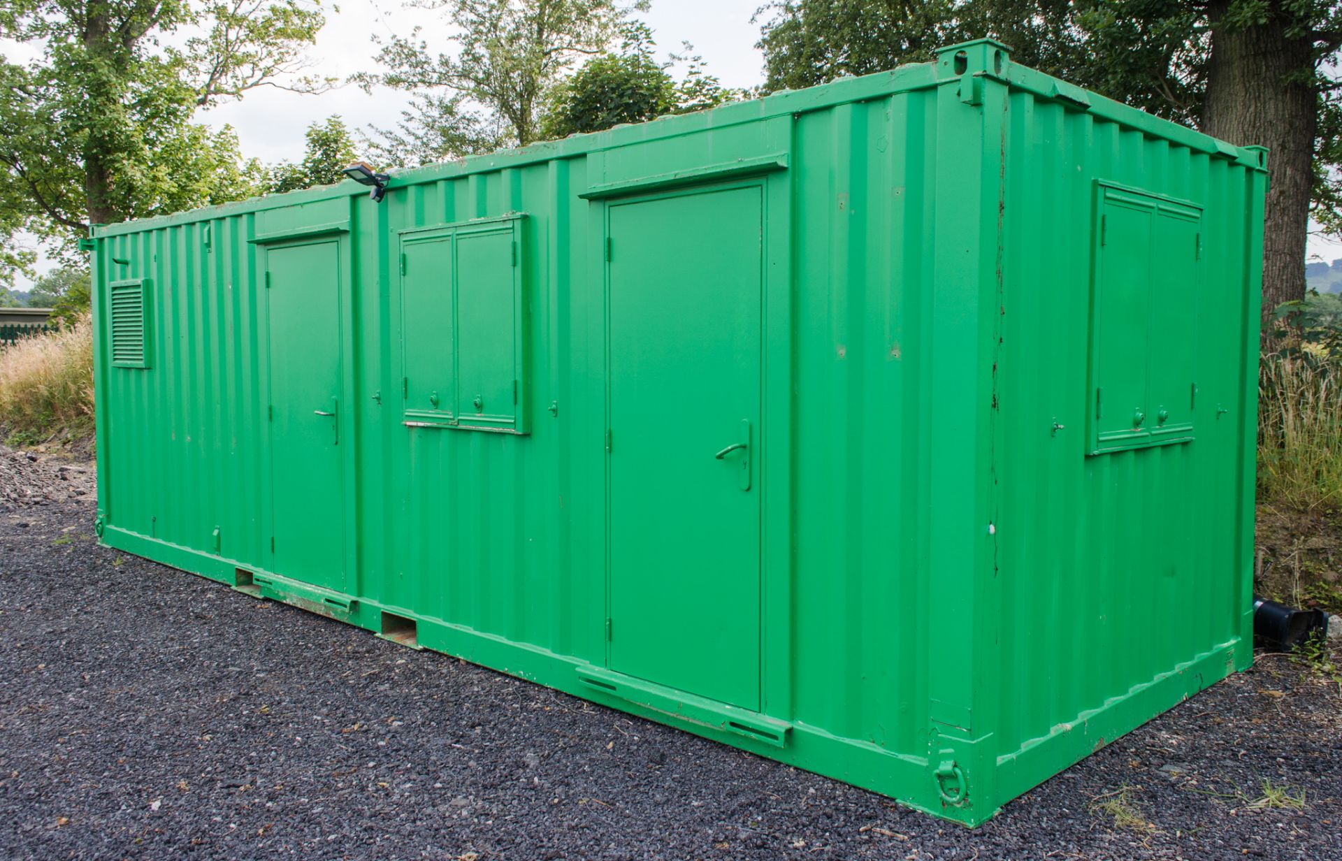 25 ft x 9 ft steel anti vandal welfare site unit Comprising of: Office, Canteen, changing/drying