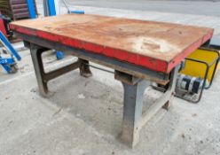 Cast work bench SE