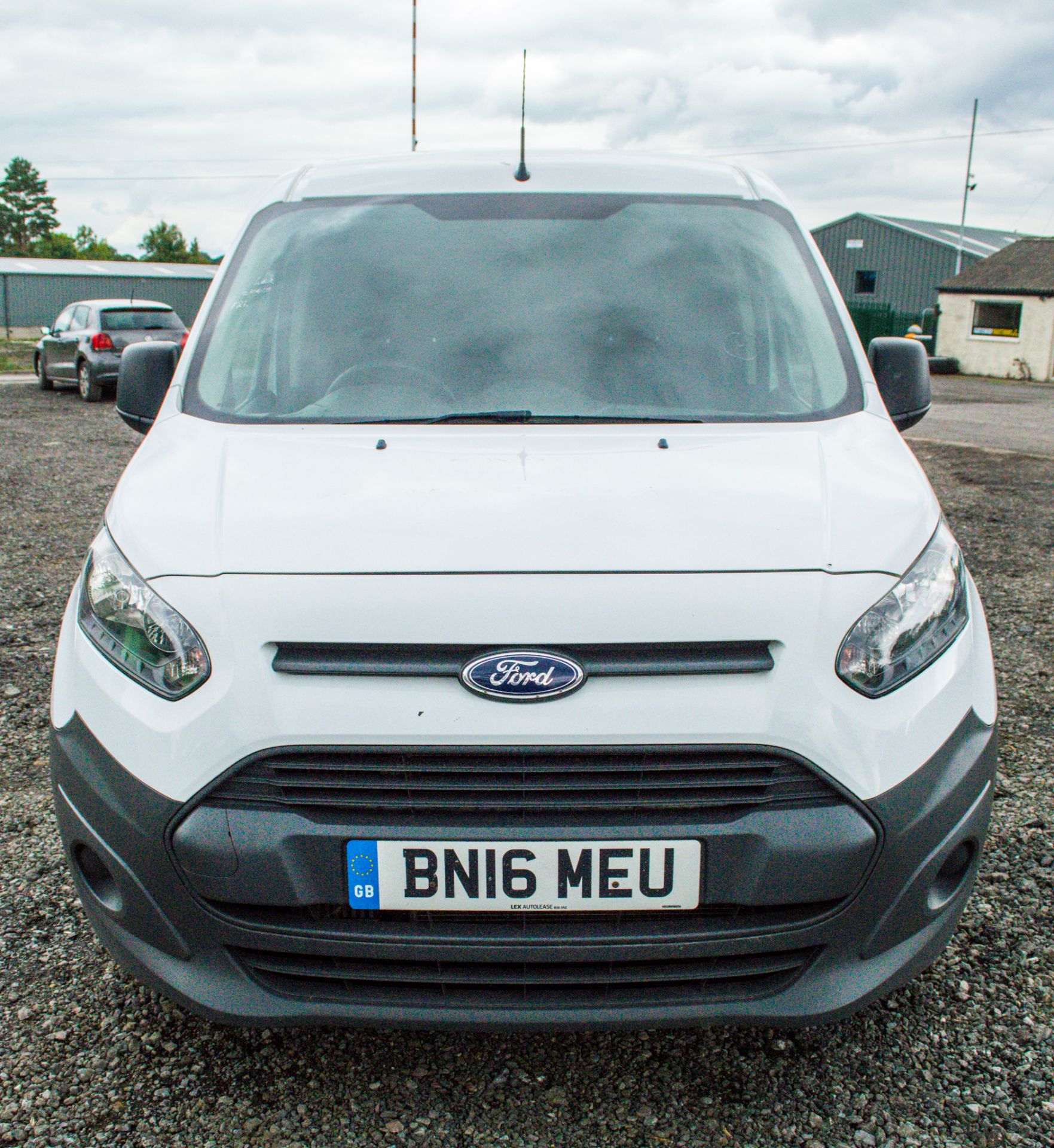 Ford Transit Connect 1.6 TDCI 95 240 L2 diesel panel van - Image 5 of 29