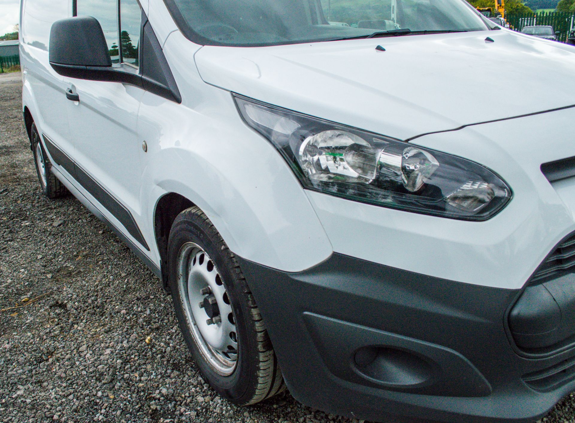 Ford Transit Connect 1.6 TDCI 95 240 L2 diesel panel van - Image 10 of 29