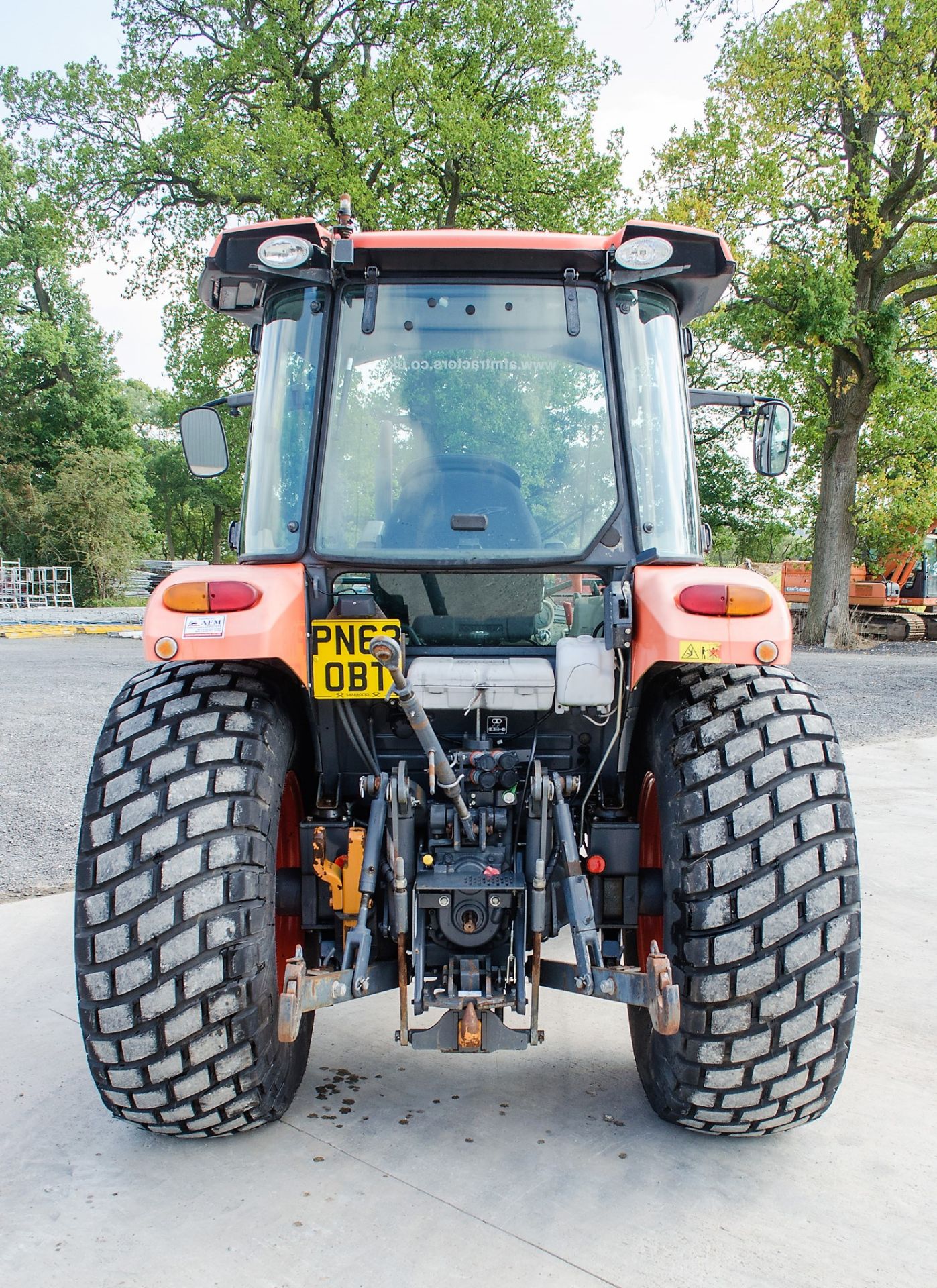 Kubota M6060 hydraulic shuttle 4x4 diesel tractor Registration Number: PN63 OBT Date of - Image 6 of 33