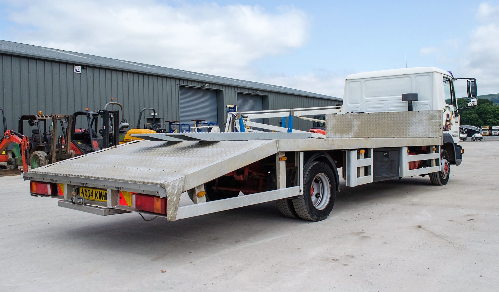 MAN LE8.180 4 x 2 7.5 tonne beaver tail plant lorry  Registration Number: NX04 KWH Date of - Image 3 of 20