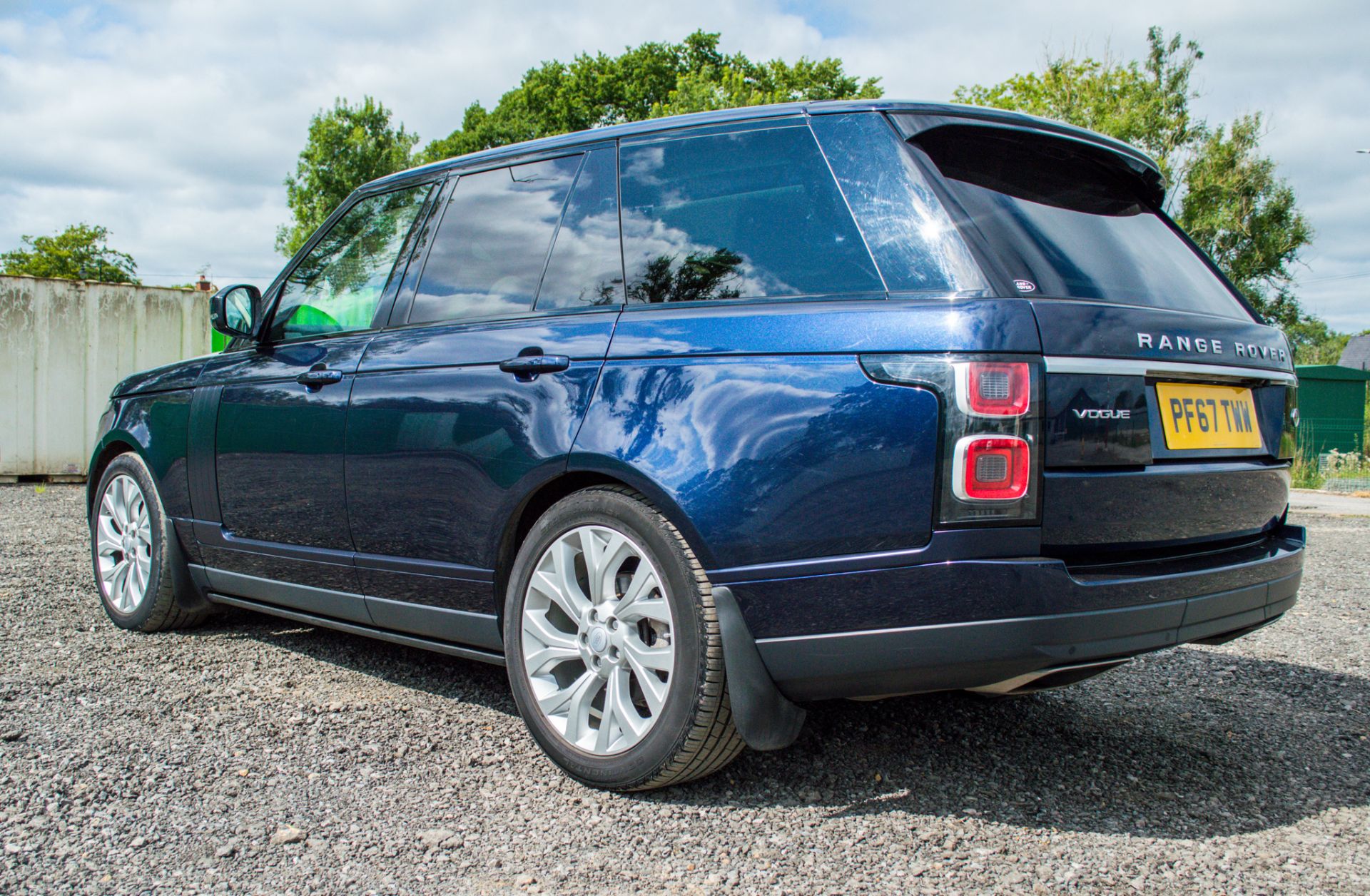 Range Rover Vogue TDV6 3.0 5 door diesel 4wd estate car - Image 4 of 35