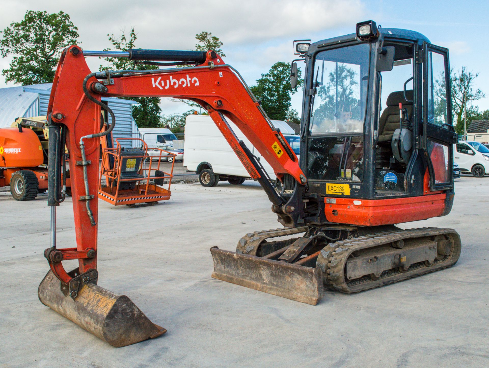 Kubota KX61-3 2.6 tonne rubber tracked excavator Year: 2015 S/N: 81539 Recorded Hours: 2696 EXC139