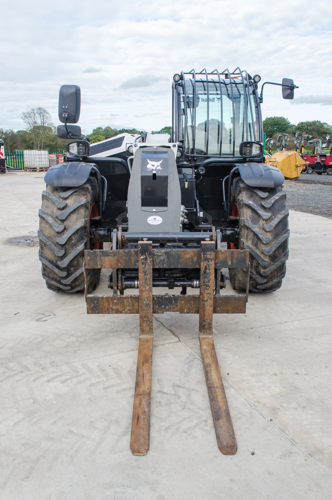 Bobcat TL 43.80 HF Agri 8 metre Agrispec telescopic handler Year: 2020 First registration date: 2021 - Image 5 of 25