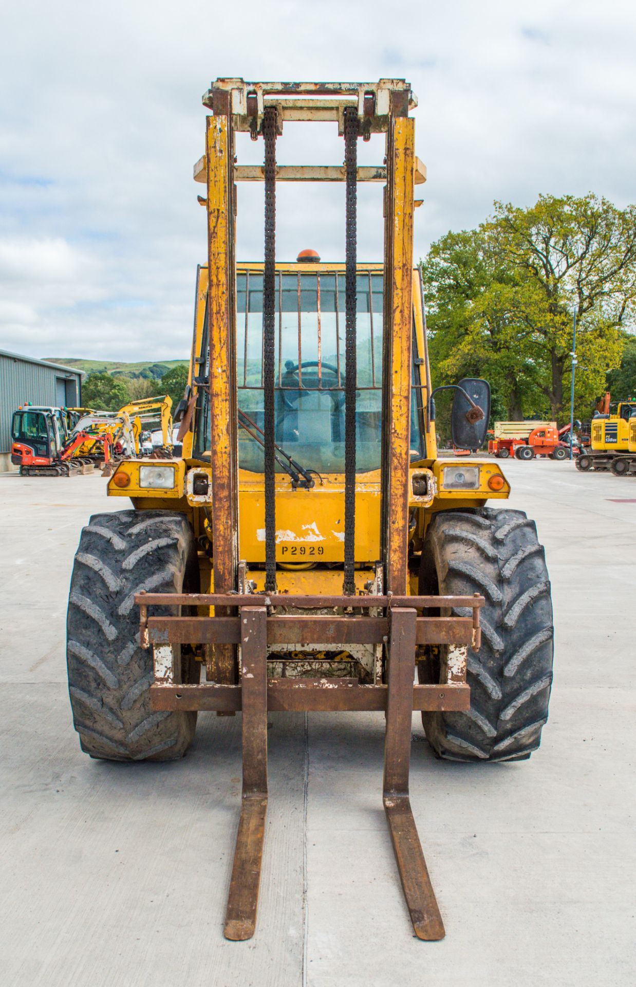 Manitou M26-4 rough terrain forklift Year; 1997 S/N: 123752 Recorded Hours: 4707 P2929 - Image 5 of 16