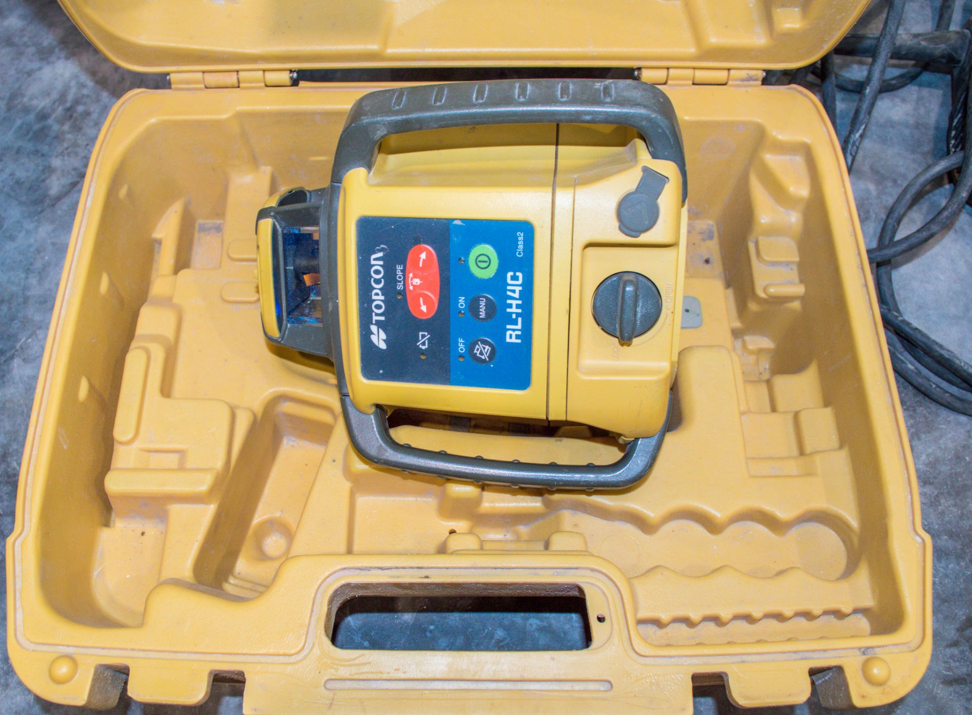 Topcon RL-H4C rotating laser level c/w carry case B0220037