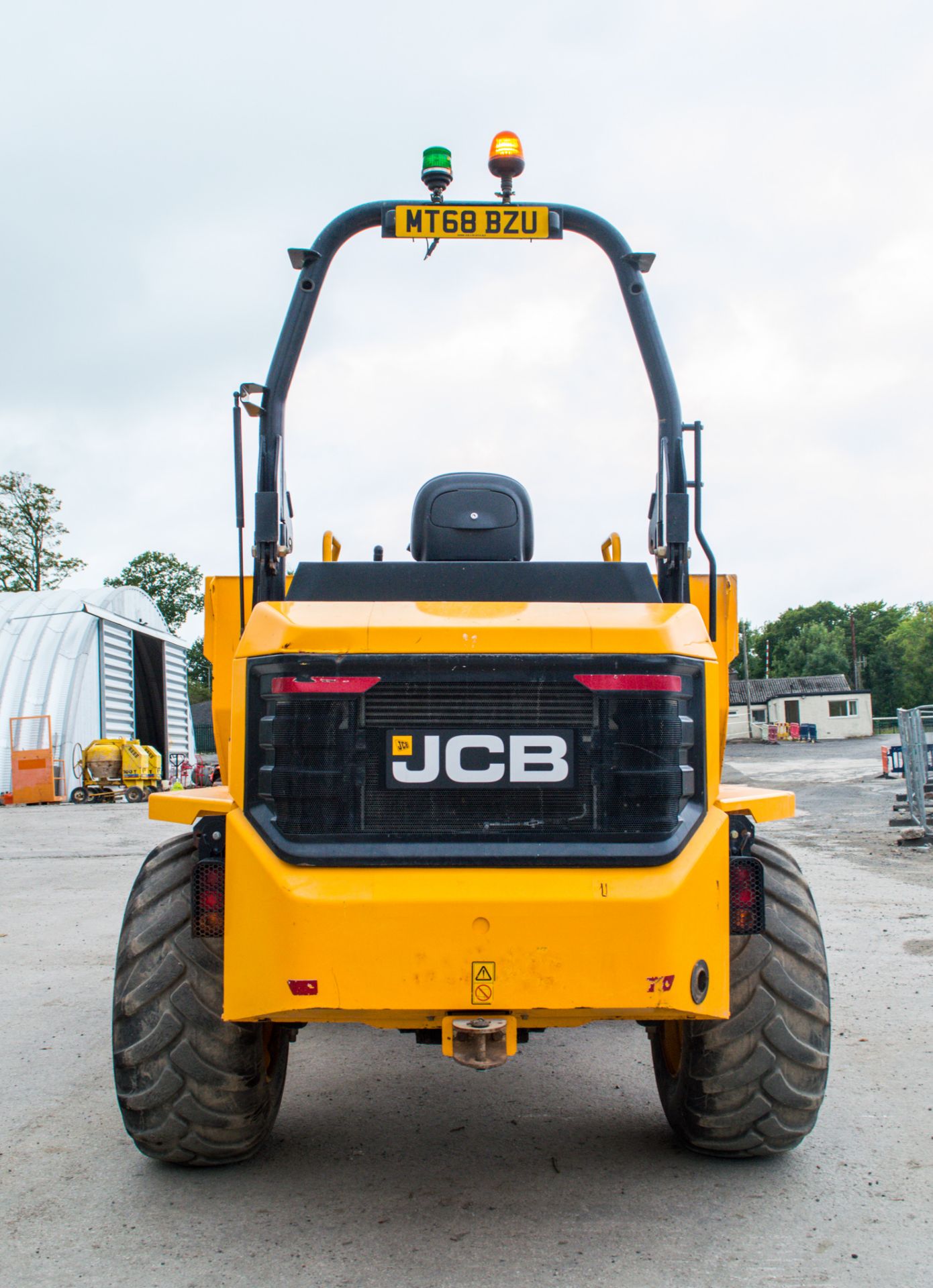 JCB 9T-1 9 tonne straight skip dumper  Year: 2018 S/N: 561853 Recorded Hours: 1307 - Image 6 of 19