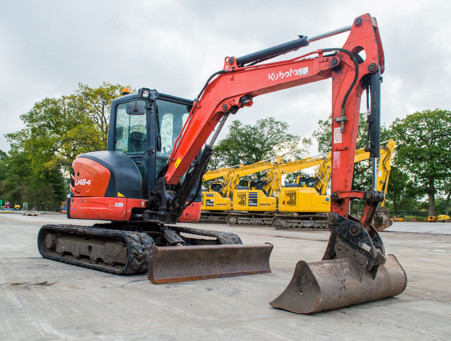 Kubota U48-4 4.8 tonne rubber tracked excavator Year: 2011 S/N: 50890 Recorded Hours: 4472 c/w - Image 2 of 18