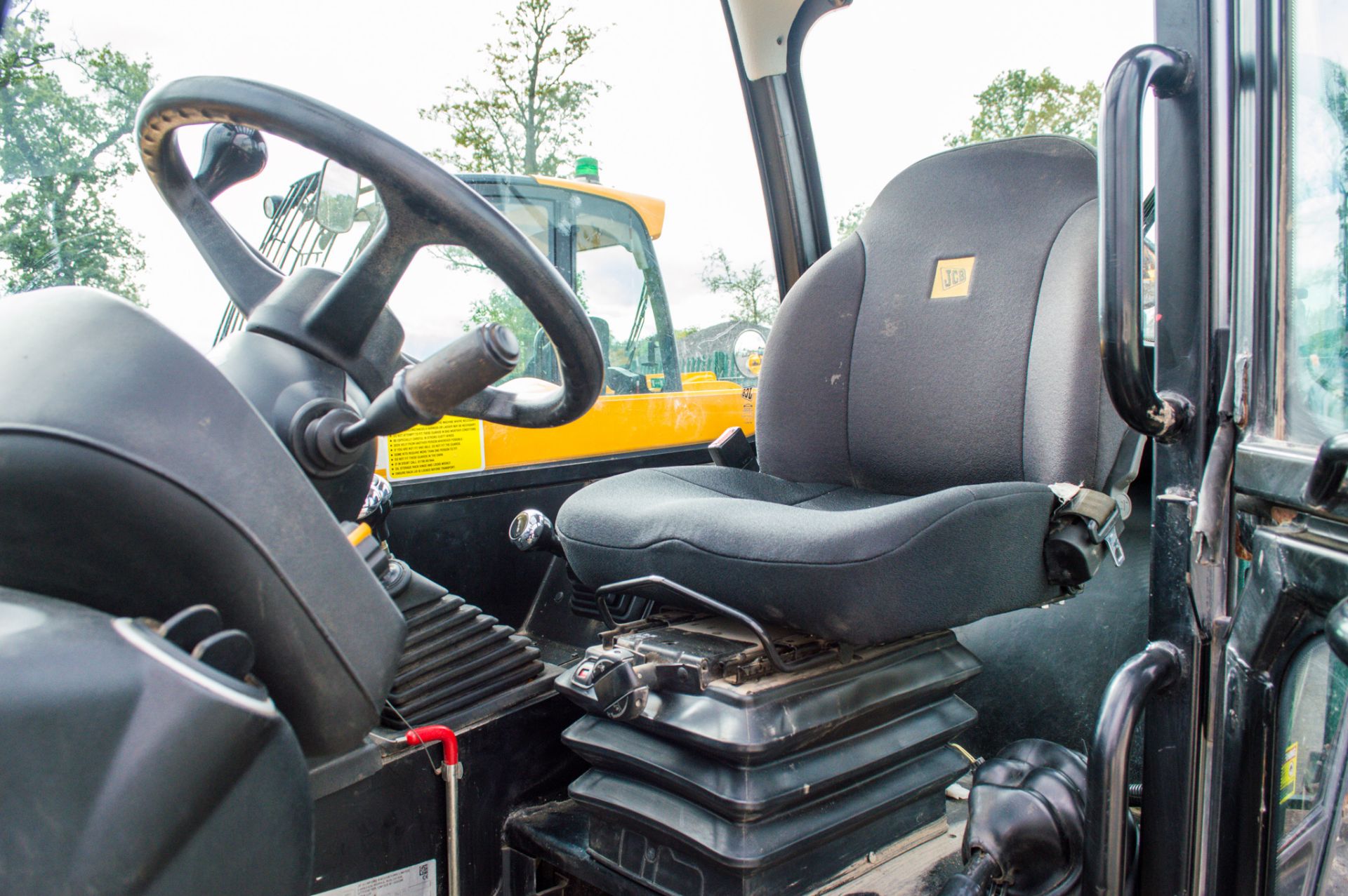 JCB 531-70 7 metre telescopic handler  Year: 2016  S/N: 2355079 Recorded Hours: 1683 - Image 18 of 21