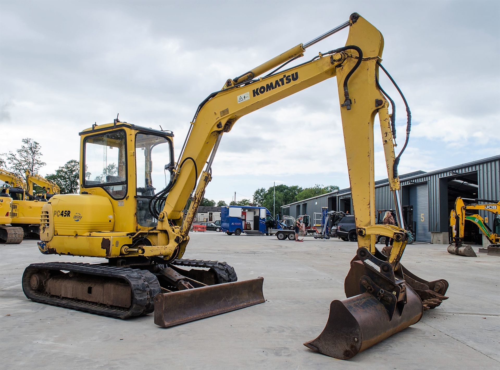 Komatsu PC45R 4.5 tonne rubber tracked mini excavator Year: 2004 S/N: 22289 Recorded Hours: 6109 - Image 2 of 20