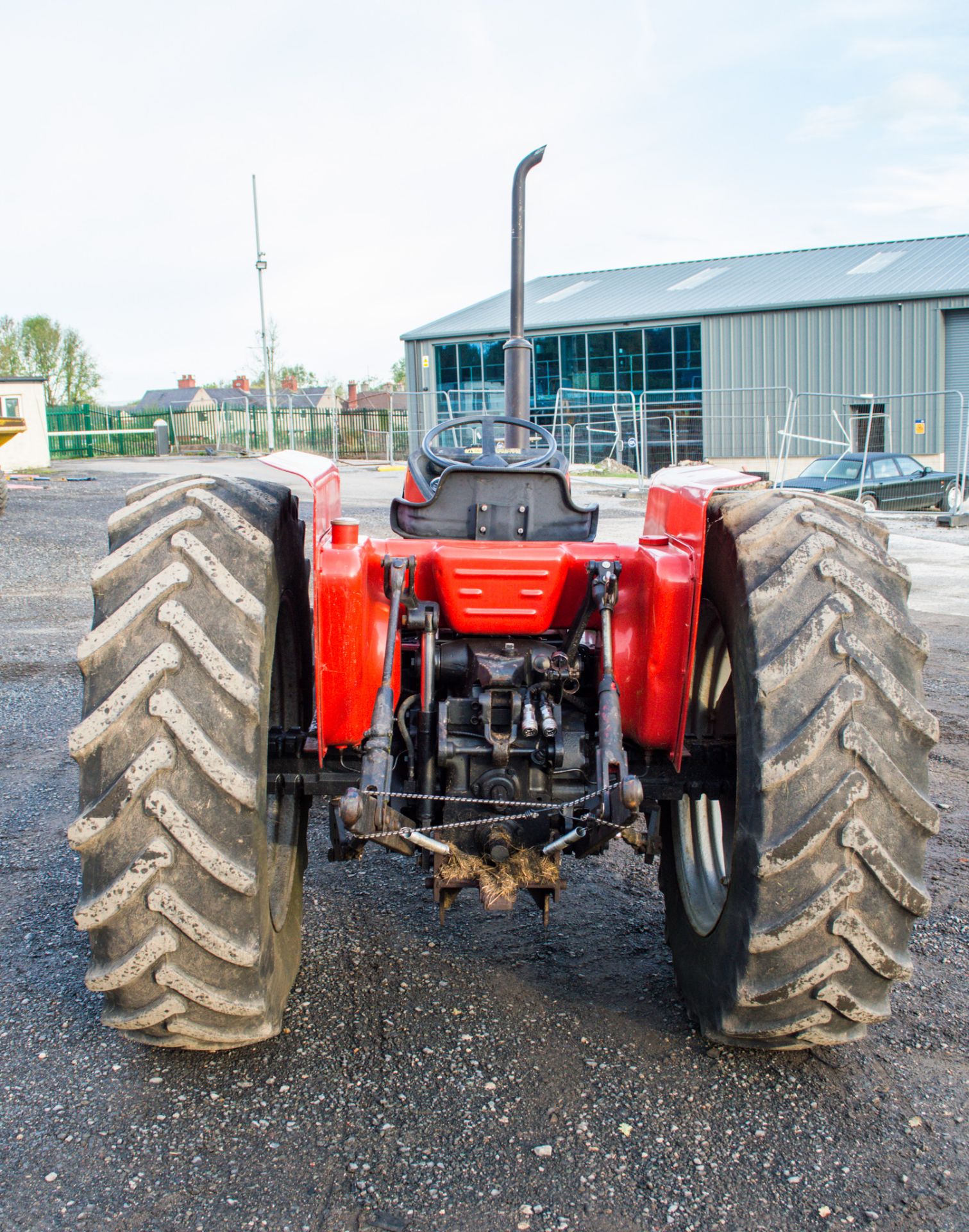 Case international 885 diesel 2WD tractor    Recorded hours: 3380 - Image 6 of 13