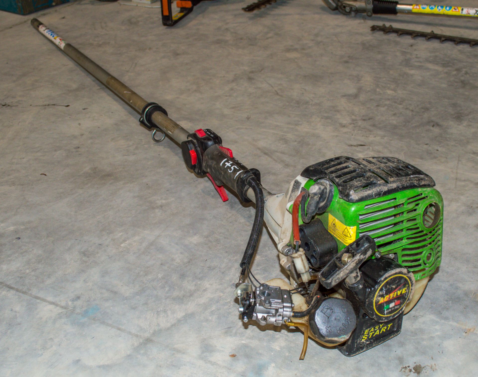 Active petrol driven strimmer ** Parts missing **