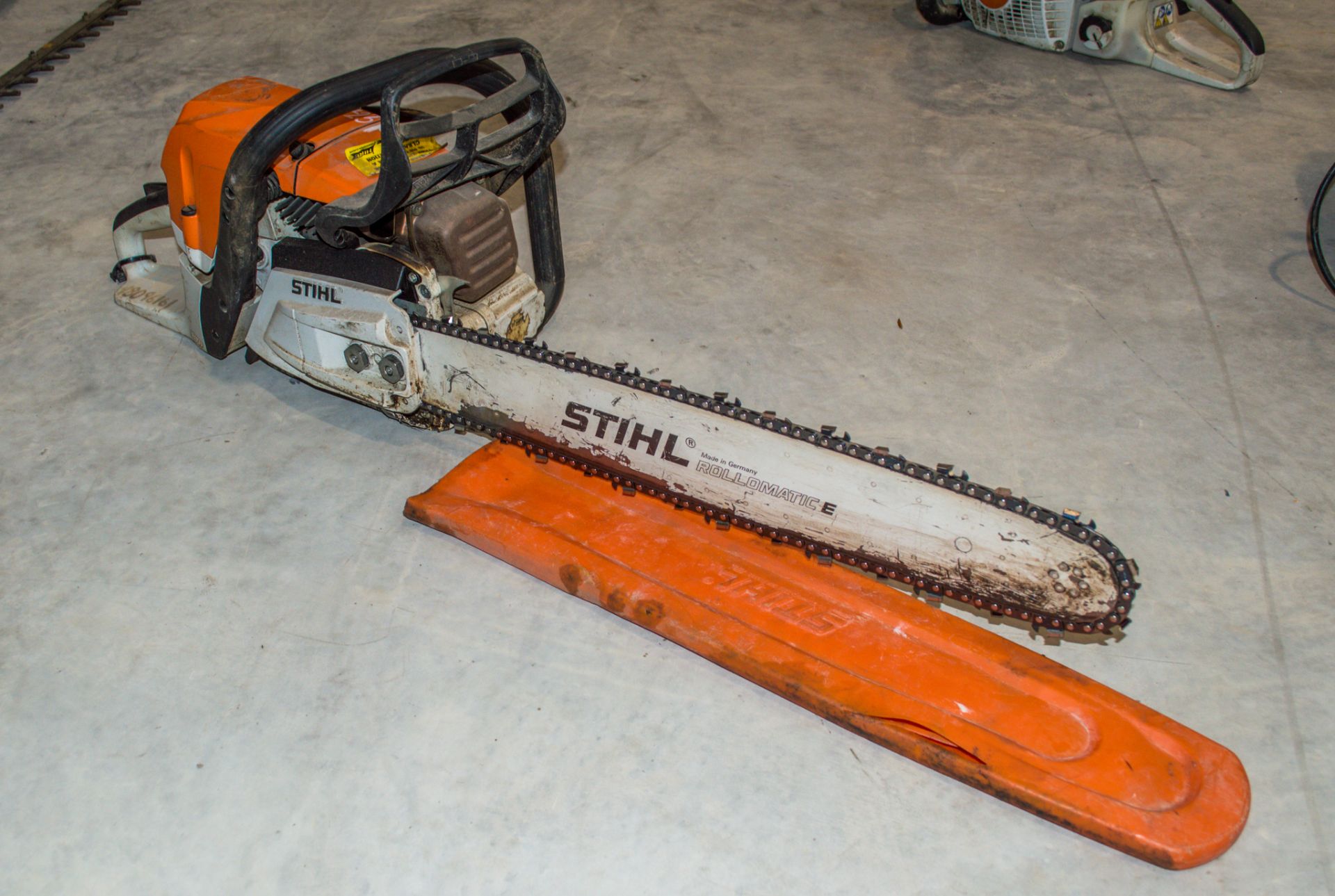 Stihl MS362C petrol driven chainsaw 18096181 - Bild 2 aus 2