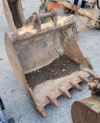 3 foot digger bucker to suit JCB 3CX hitch