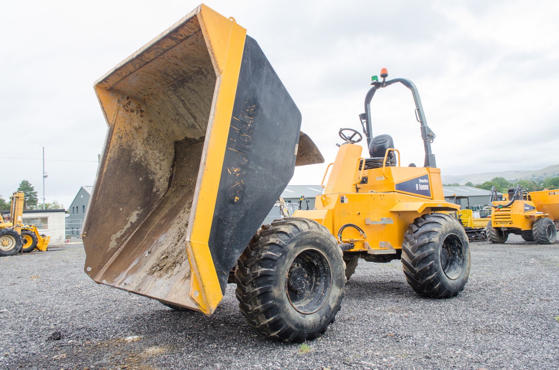 Thwaites 9 tonne straight skip dumper Year: 2018 S/N: 2090 Recorded Hours: 1081 c/w road light kit - Image 9 of 22