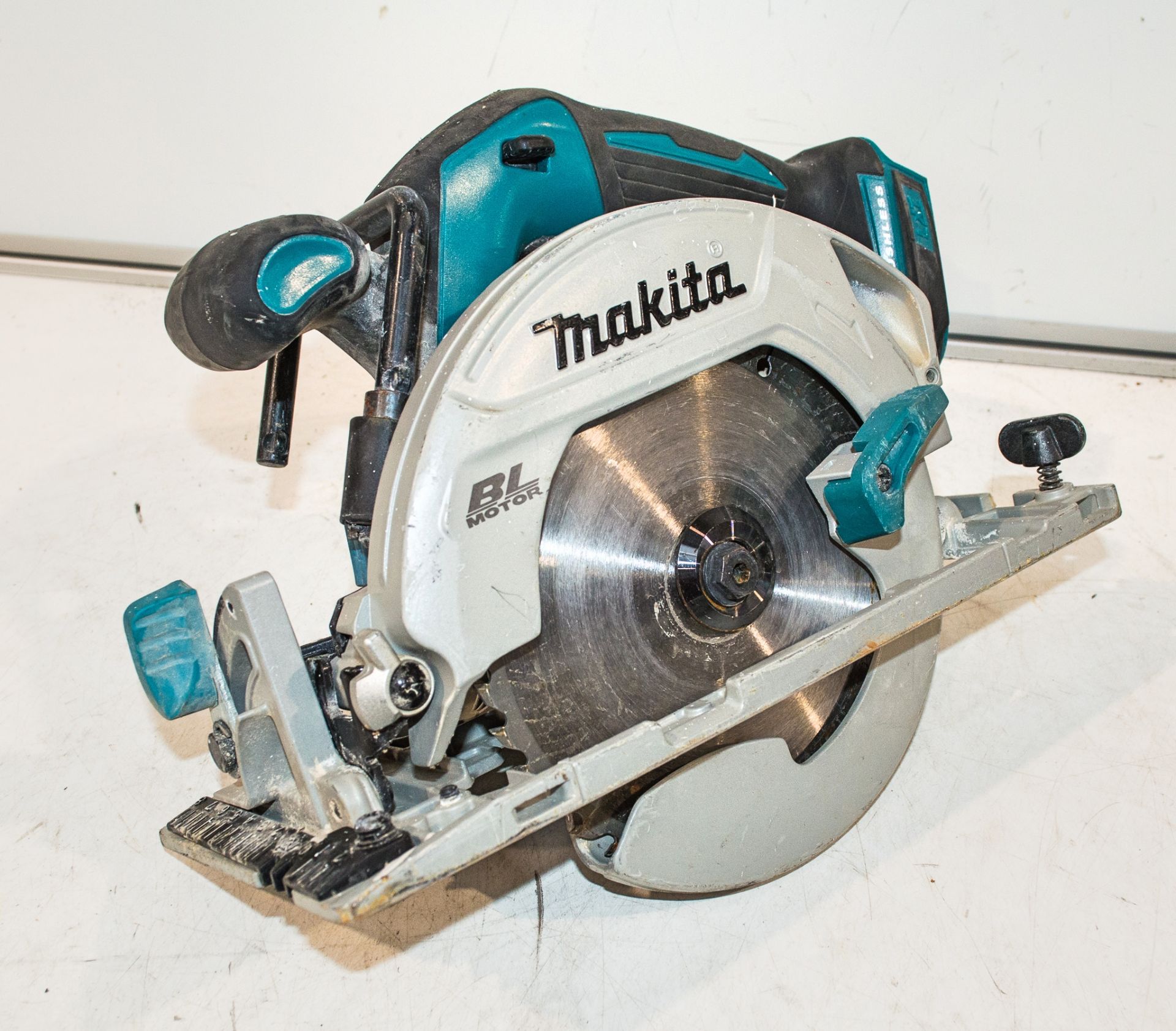Makita DHS 680 cordless circular saw ** No charger or battery **