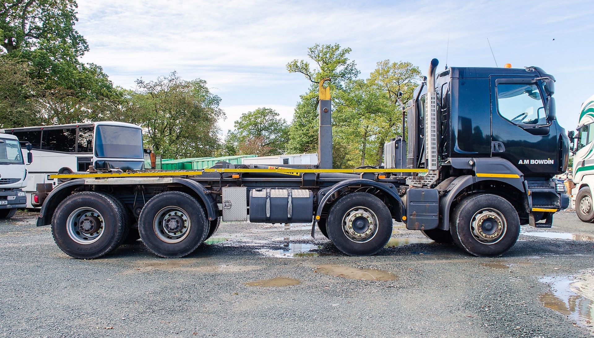 Renault Kerax 430  Euro 5  32 tonne 8x4 hook loader lorry Registration Number: PL63 FTJ Date of - Image 8 of 19