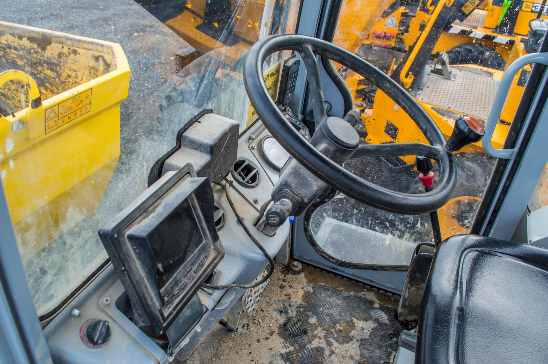 Wacker Neuson 3001 3 tonne cabbed swivel skip dumper Year: 2019 S/N: 02573 Recorded Hours: 794 - Image 18 of 18