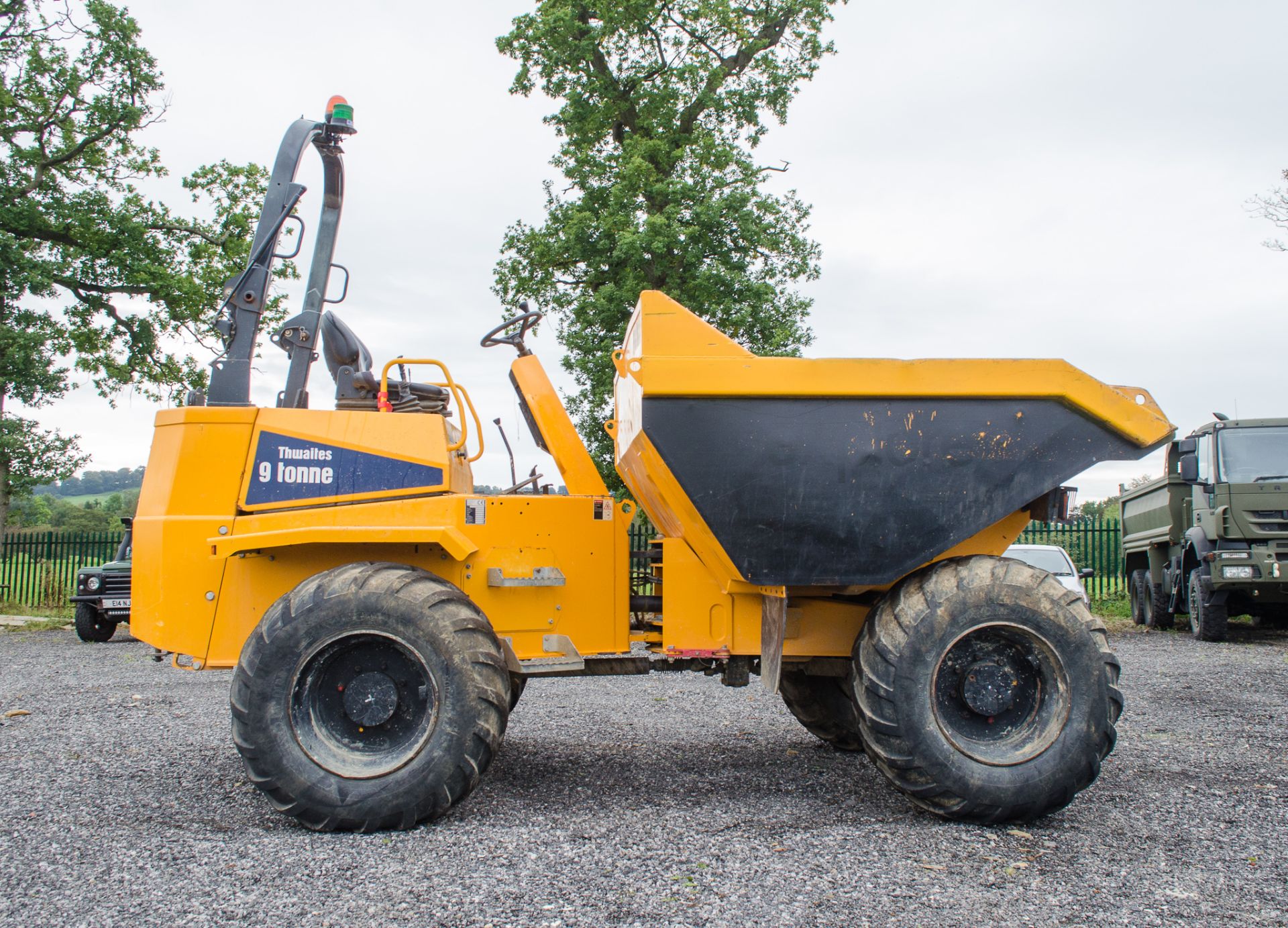 Thwaites 9 tonne straight skip dumper Year: 2018 S/N: 2090 Recorded Hours: 1081 c/w road light kit - Image 8 of 22